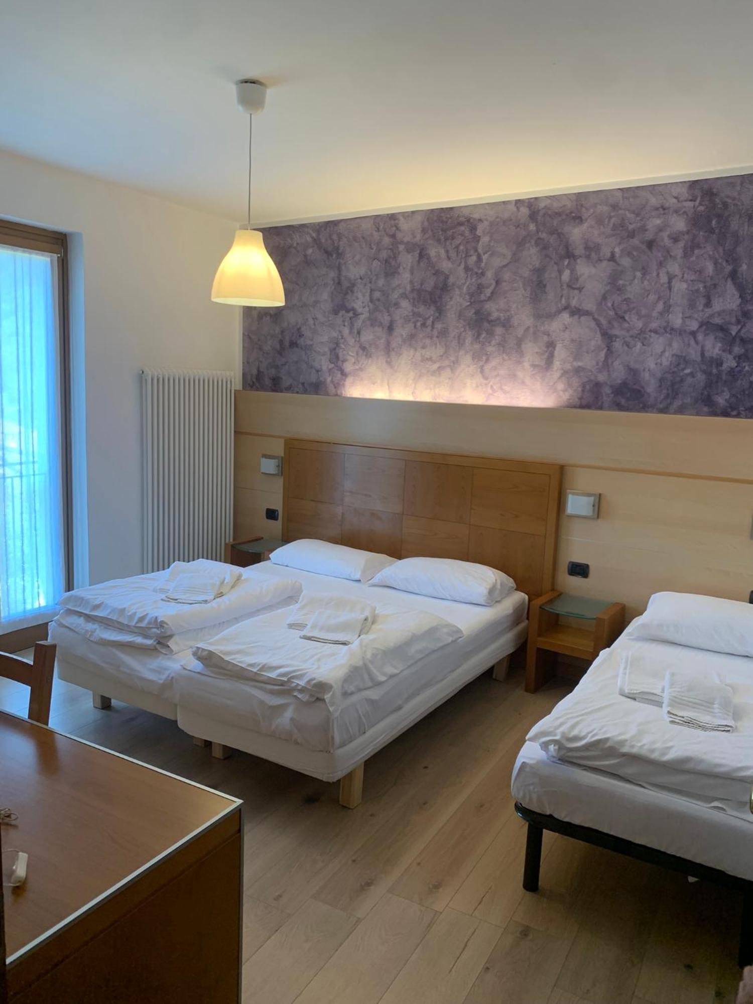 Hotel Garni Delle Rose Ceniga Exterior photo